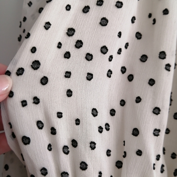 By Anthropologie Lucia Off the Shoulder Polka Dot Smocked Blouse Large - Picture 10 of 16